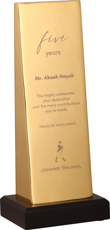 JOHNIE WALKER WOOD PLAQUES TROPHY