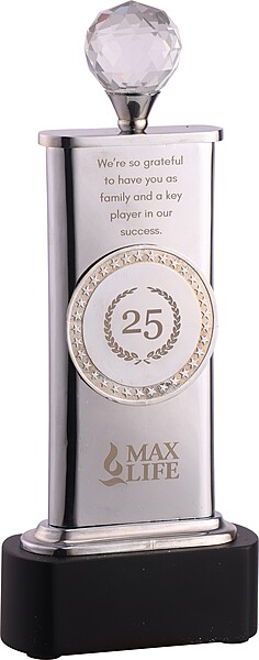 MAX LIFE STATUES TROPHY