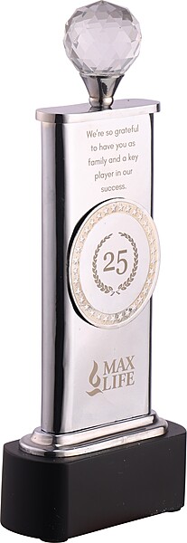 MAX LIFE STATUES TROPHY