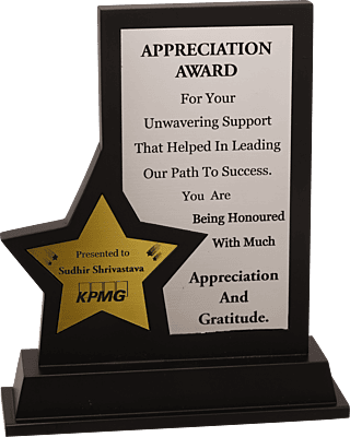 KPMG PLAQUES  TROPHY