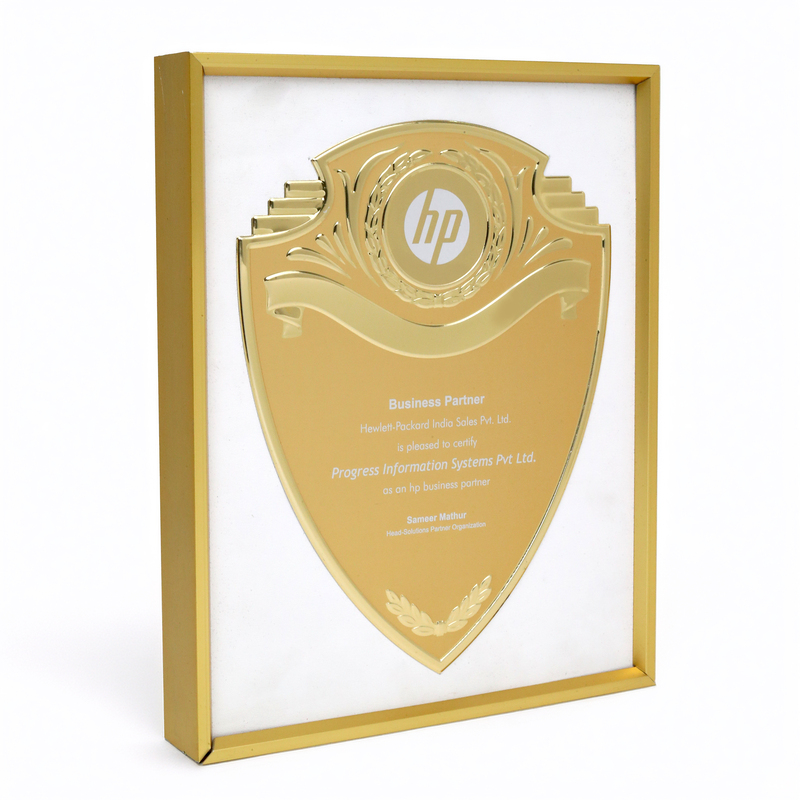 HP CUSTOM CUTOUT TROPHY