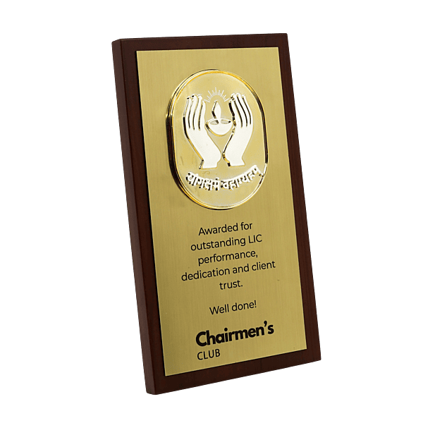 LIC CHAIRMEN  PLAQUES TROPHY1