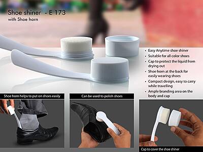 Shoe shiner with Shoe horn