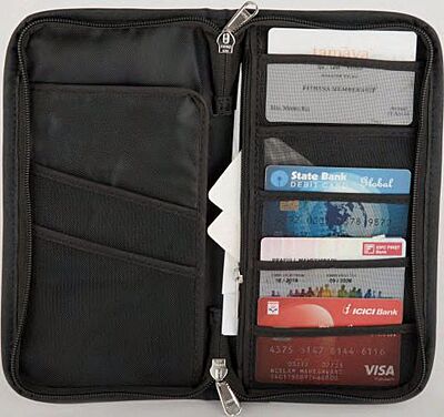 PRIMIUM PASSPORT POUCH